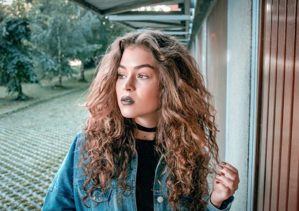 Zoe professional curling wand - curler for a funky look